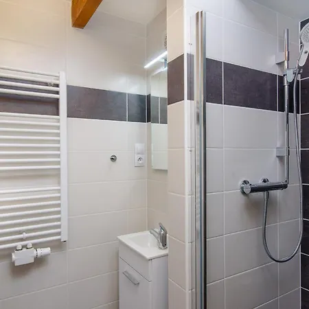 Habitación en casa particular Sokol House New Town *