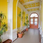 Homestay Sokol House New Town *