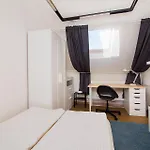 Sokol House New Town Homestay *