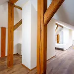 Homestay Sokol House New Town *