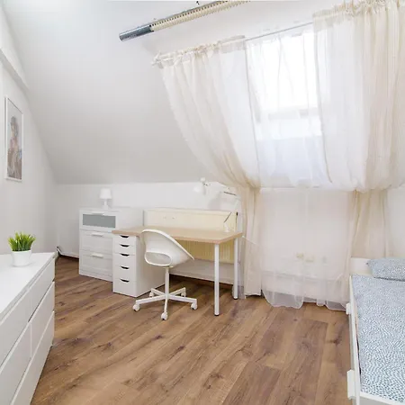 Sokol House New Town Проживание в семье *