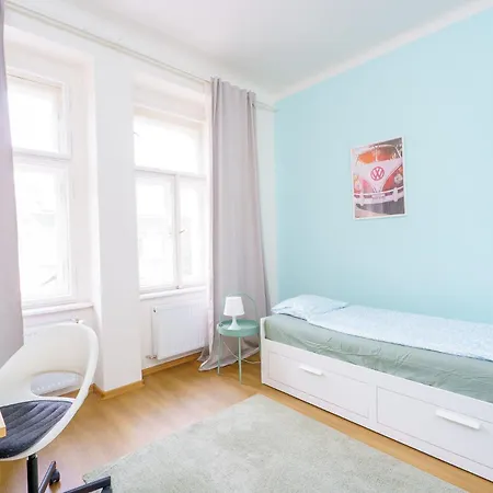 Sokol House New Town * Prag