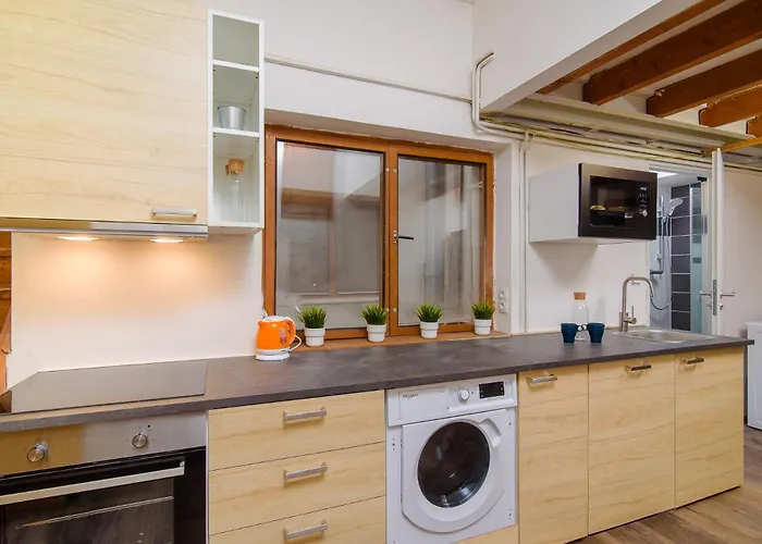 Privatunterkunft Sokol House New Town