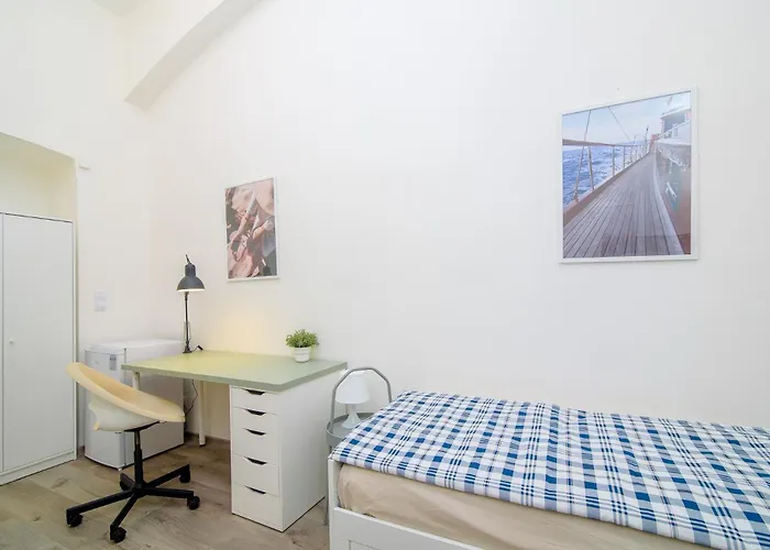 Privatunterkunft Sokol House New Town